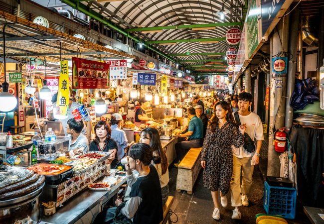 korean-street-food-market-seoul-night-market